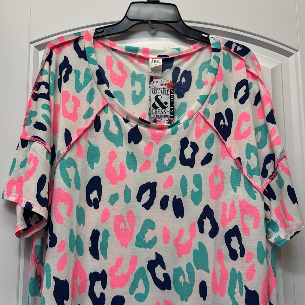 Sew in Love Leopard Print Women's Top size XL NWT - Picture 2 of 4